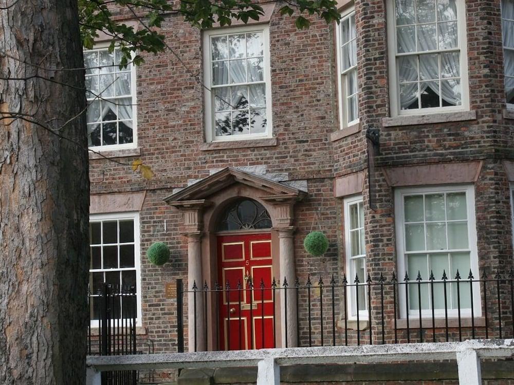 Sir William Fox Town House Hotel Саут-Шилдс Екстер'єр фото
