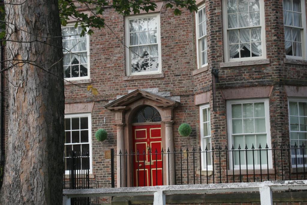 Sir William Fox Town House Hotel Саут-Шилдс Екстер'єр фото